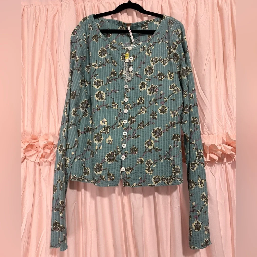 Free People Tilly long sleeve top in mineral blue combo, 100% cotton size Large - Picture 2 of 2